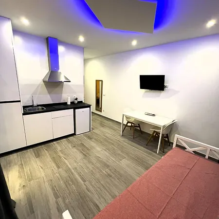 Acogedor Apartamento En Gran Via Madrid Exterior photo